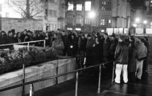 Over 40 members of the Yale community unite to attend a Monday night vigil mourning the victims of Saturday's terrorist attacks in Istanbul. The candlelit ceremony was a multi-faith collaboration of Yale Hillel, the Muslim's Students' Association and the Yale Undergraduate Friends of Turkey.