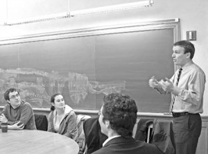 Democratic Rep. Chris Murphy, who represents Connecticut’s Fifth District, speaks to the Yale College Democrats in Linsly-Chittenden Hall on Friday. Murphy’s discussion focused on campaign strategies and foreign policy, including the Iraq war.