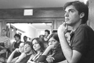 Adam Barth ’08, right, a leader of Yale for Obama, meets with about 60 other Elis to organize support for the Illinois senator’s presidential bid.