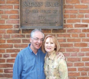 Steve Lake and his wife Caroline pose at Yale, which marks an important stop on Lake’s 23-year quest to visit 500 universities.