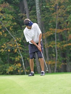 Taylor Hakes ’09 competes during this past weekend’s Macdonald Cup. Hakes lead the Elis to a second-place finish out of 26 teams.