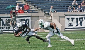 Jarrett Drake ’09 hauls in a 19 yard reception against Dartmouth last weekend. Drake is one of four Elis who caught a pass on Saturday in the 50-10 victory.