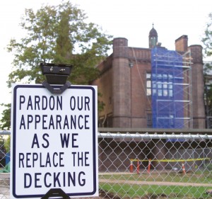 A number of buildings on Science Hill are currently undergoing facelifts. A comprehensive renovation of Sterling Chemistry Laboratory beginning in 2009 may include a fitness center.