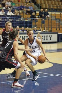 Forward Mady Gobrecht ’11 tries to move past the Stanford defense on Nov. 9 at home. The Elis lost to Marist, 77-62, on the road Thursday.