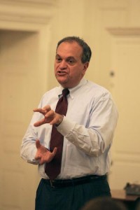 Mayor John DeStefano speaks to the Yale College Democrats in the Pierson Dining Hall September 15, 2008.