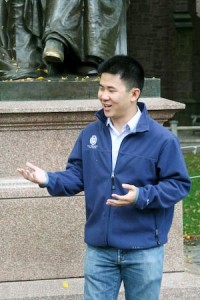 Tour guide Jasper Wang ’10 instructs prospective students to touch Theodore Woolsey’s toe.