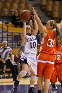 Guard Yoyo Greenfield ‘11 goes in for the lay-up last night against Bucknell. She had six points and three boards.