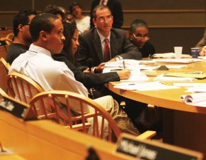Ward 1 Alderman Mike Jones ’11 presented his living wage proposal to aldermen on Tuesday night in a meeting that lasted more than five hours.