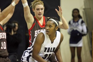 Guard Aarica West ’13 scored eight points in Yale’s win over Brown last weekend. The Bulldogs hope to complete the season sweep tonight at 7 p.m. in Providence.