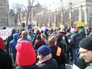 Around 250 graduate students marched from Sterling Memorial Library to the Warner House to criticize Yale’s corporate character.