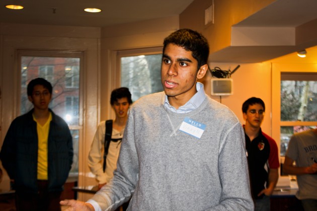 Vinay Nayak ’14, the first candidate to enter the open Ward 1 aldermanic race, held a campaign event at Blue State Café on Thursday.