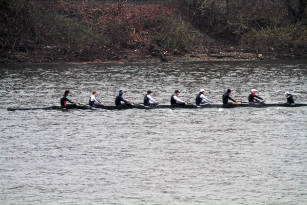 The lightweight crew’s first and second varsity boats both split Saturday’s doubleheader against Cornell and Dartmouth, while the third varsity and freshman boats were undefeated.