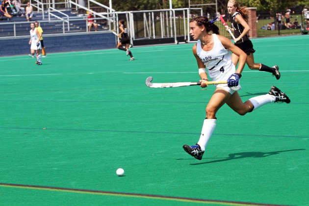 Erica Borgo ’14 scored Yale’s fifth and final goal during the Bulldogs’ 5–3 win over Hofstra on Saturday.