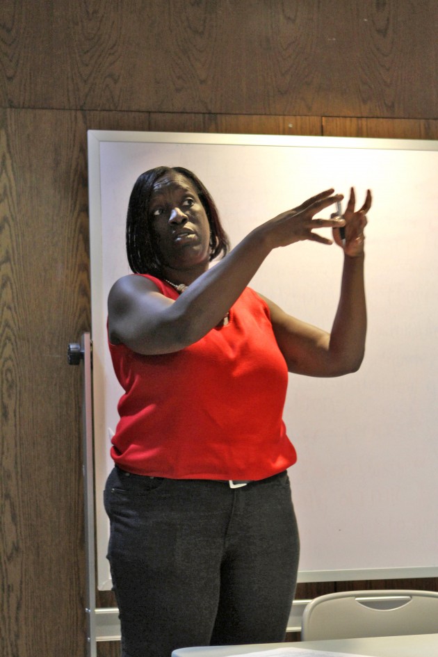 Jeannette Morrison, the Democratic candidate for Ward 22 alderwoman, hosted a meeting Wednesday night to discuss a cleanup project for New Haven’s Dixwell neighborhood.