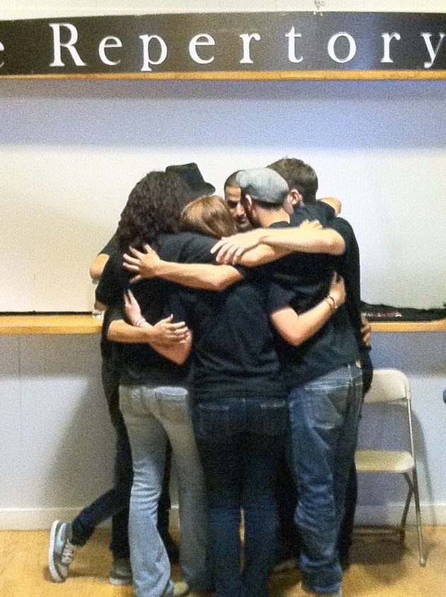 freedom_theatre_huddle_before_talk