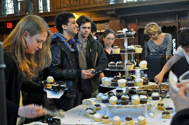 Sterling Memorial Library organized its first ever study break this Wednesday in an effort to familiarize students with the University’s library resources and introduce the new University Librarian, Susan Gibbons.