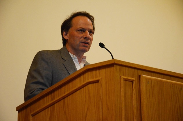 Adam Gopnik theorized that the popularity of sustainable food may be simply a fad during his lecture hosted by the Yale Sustainable Food Project.
