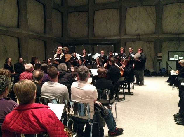 Yale Collegium Musicum, a graduate and undergraduate student music ensemble, performed Elizabethan music at the Beinecke.