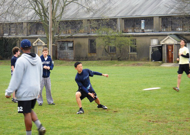 Superfly, the Yale men’s Ultimate team, is aiming for a spot in the national tournament this season.