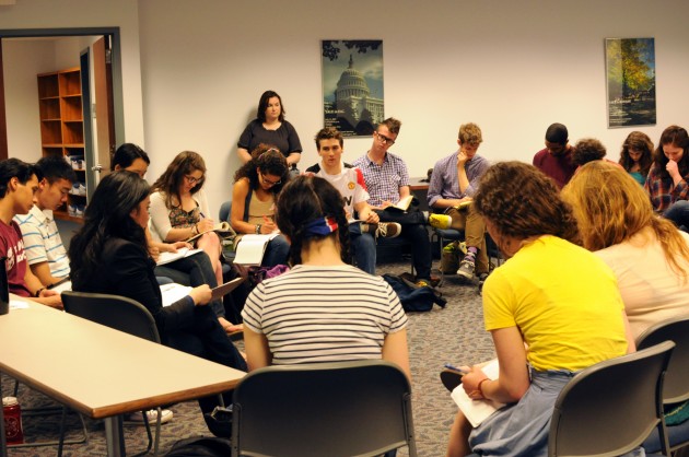Students interested in pursuing acting as a career attended a seminar by actress Maria-Christina Oliveras ’01, who gave practical advice and spoke about her life in the field.