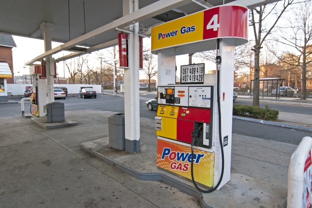 A bill to cap the state’s tax on gasoline has bipartisan support from lawmakers in Hartford.
