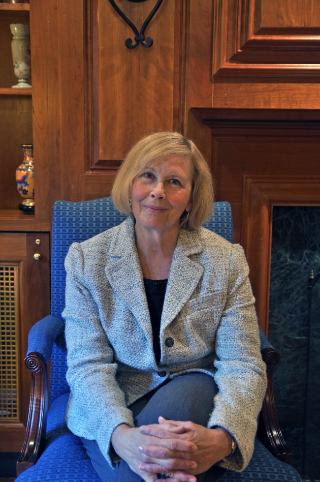 Saybrook Associate Master Cathy Van Dyke SOM ’86 will replace Regenia Phillips as director of residential dining for Yale Dining.
