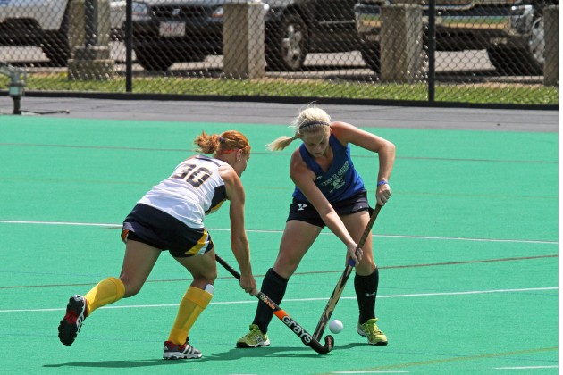 Molly Wolf ’16 scored her first career goal in Yale’s home season opener against Quinnipiac on Sunday.