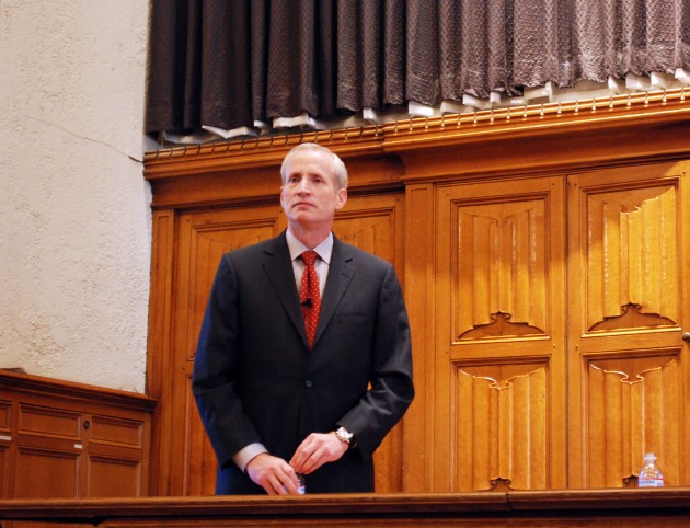 SOM Dean Edward Snyder’s unusual Global Network for Advanced Management, which brings 20 MBA graduates from around the world to Yale as SOM collaborates with international business schools, has fully launched with the arrival of its inaugural class.