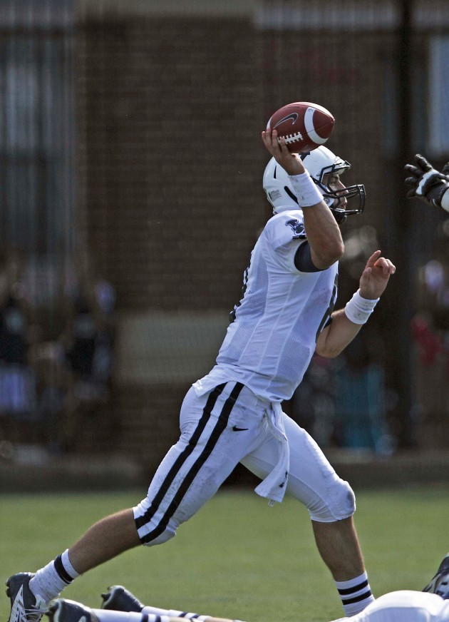 Quarterback Eric Williams ’16 led the Bulldogs to a 24-21 win against Georgetown.