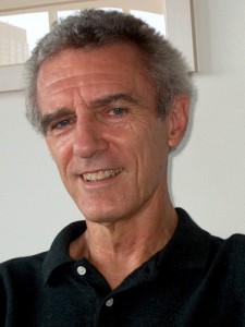 Yale economist Ray Fair’s election-predicting model says that President Barack Obama and Mitt Romney are in a statistical dead heat.