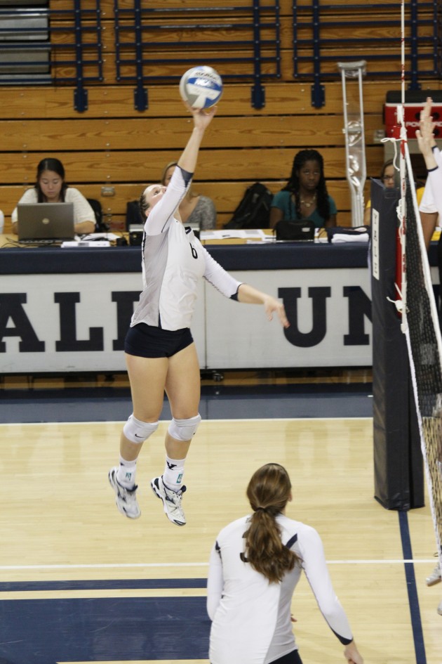 Erica Reetz ’14 recorded eight kills and 15 digs in the Bulldogs 3–0 win over Columbia.