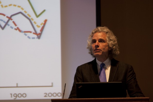 Harvard psychologist Steven Pinker spoke about violence and human nature in his Thursday lecture.