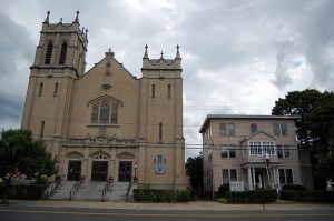 Members of Fair Haven’s St. Rose of Lima Church worked with Junta for Progressive Action volunteers to get the latest information about the raids to members of the community.