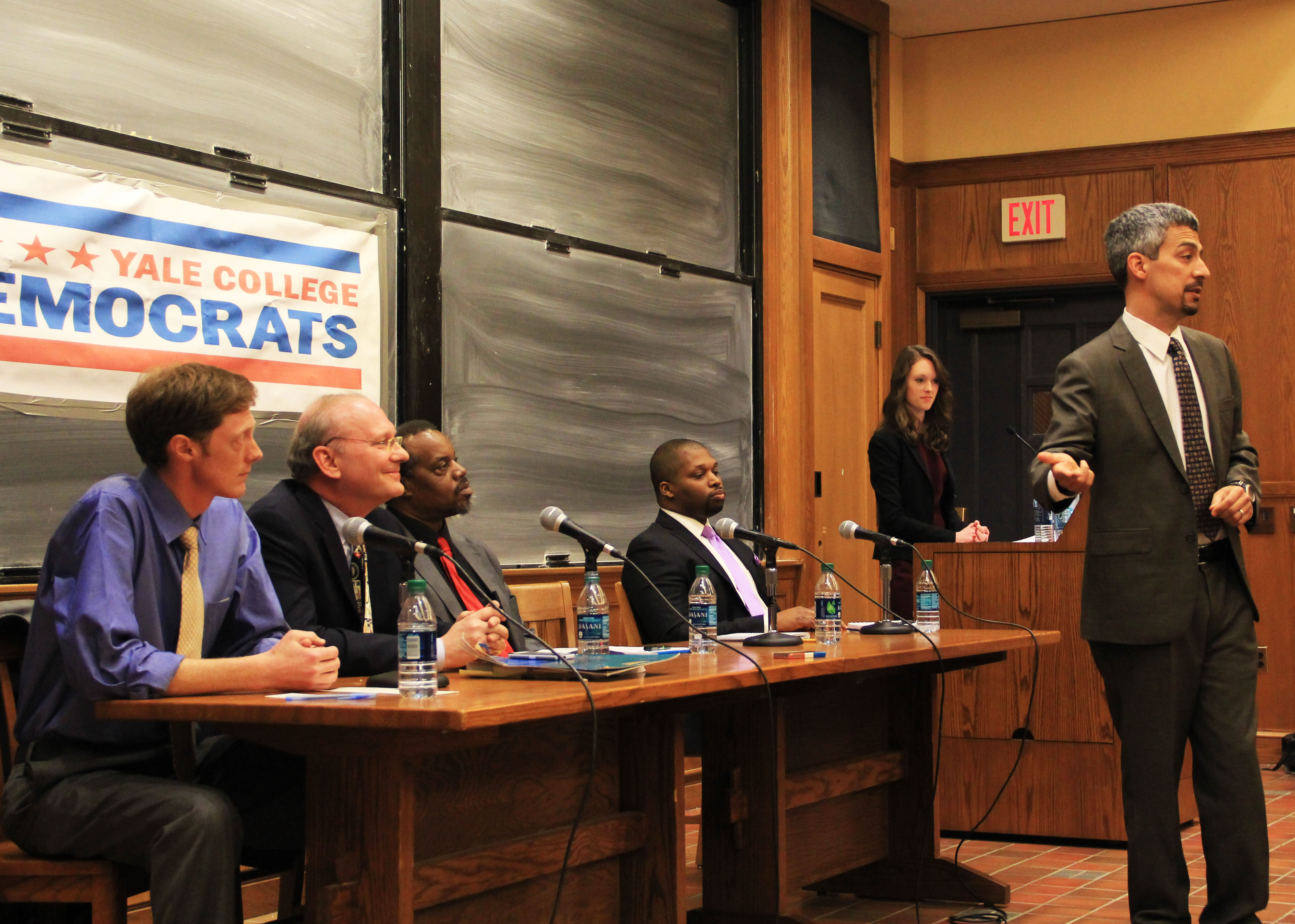 Mayoral race heats up with debate Yale Daily News