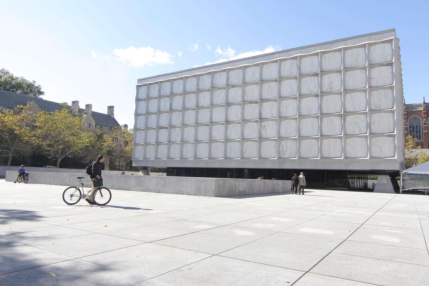 Beinecke gears up for closure - Yale Daily News