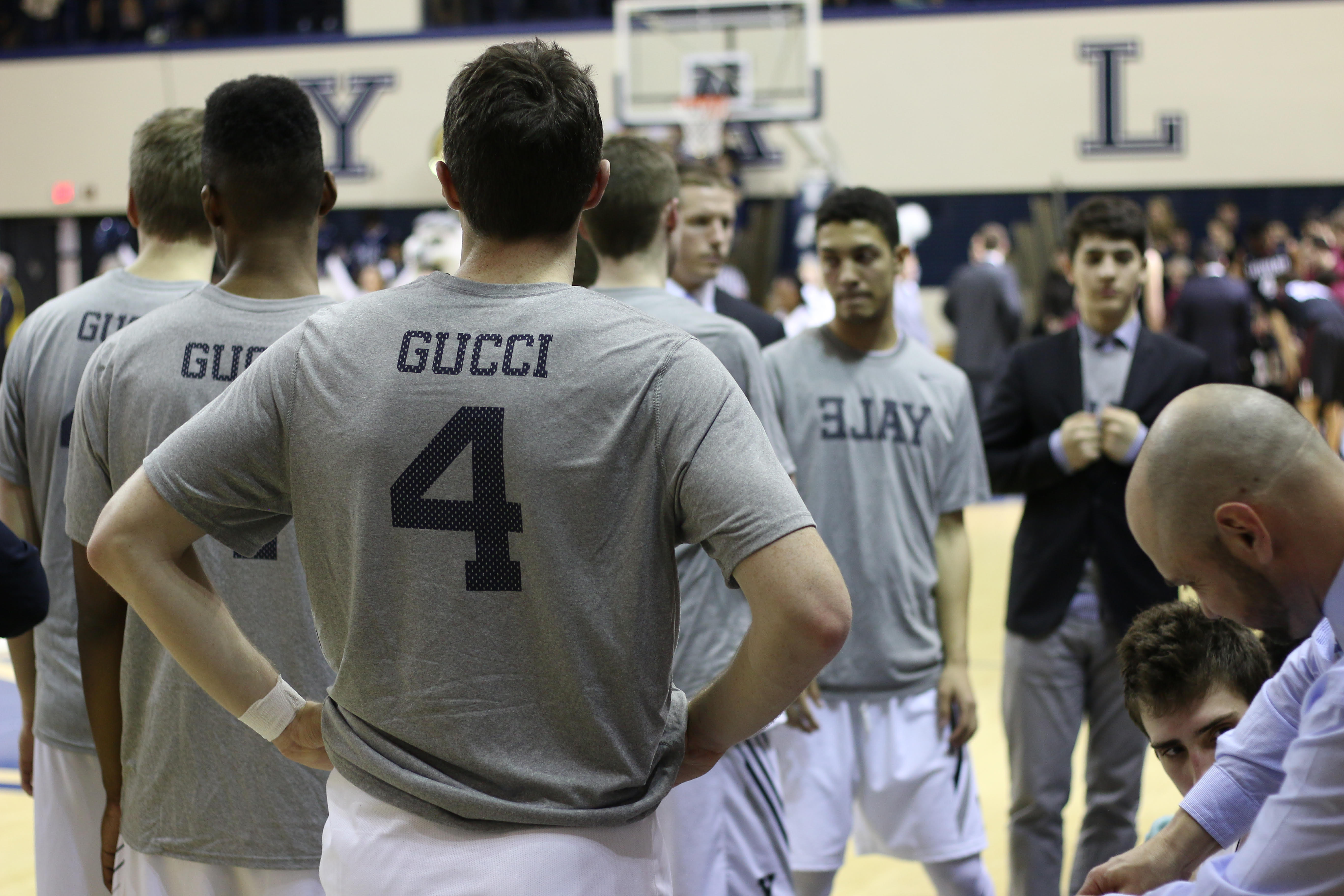 MEN'S BASKETBALL: Players make reference to Montague with T-shirts - Yale  Daily News