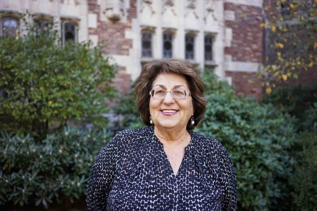 hebrew-lecturer-dies-at-72-yale-daily-news