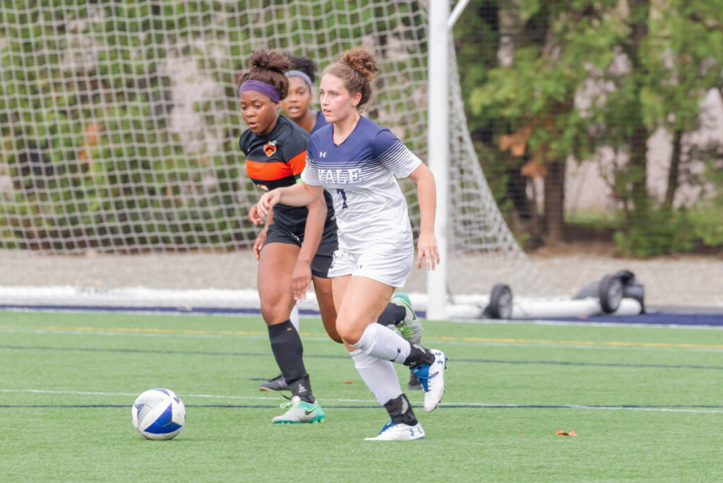 WOMEN'S SOCCER Bright college years ahead for Elis Yale Daily News