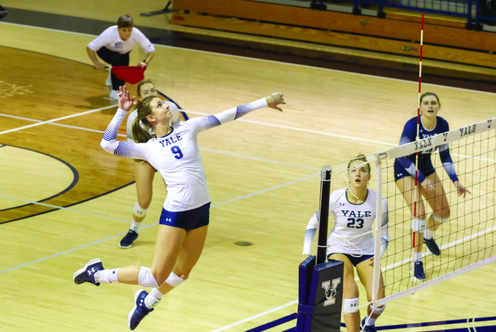 Women's volleyball takes on Syracuse in NCAAs