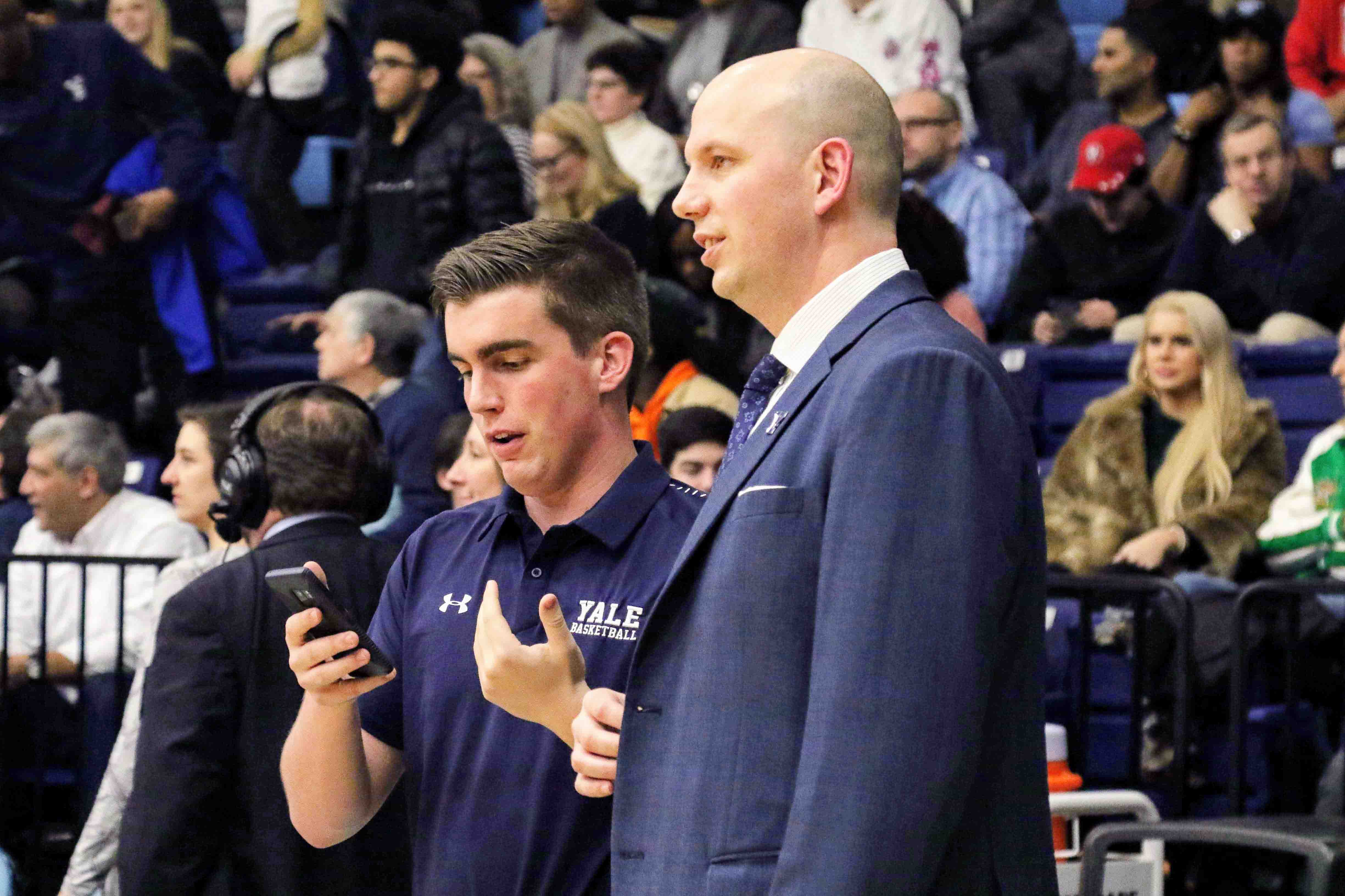 MEN'S BASKETBALL: Manager Chupp '19 boosts Elis from bench - Yale Daily News