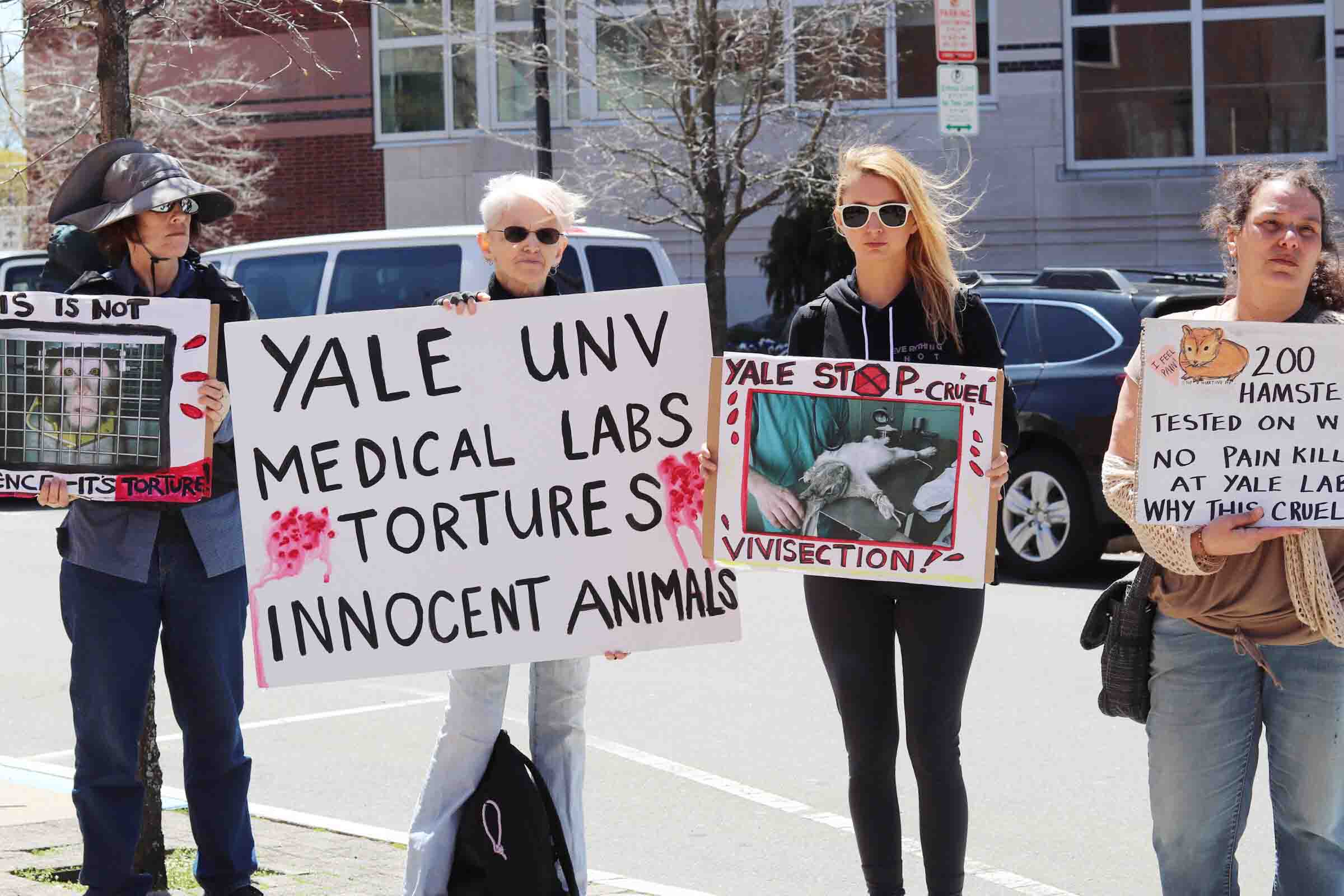Animal rights activists target med school research - Yale Daily News