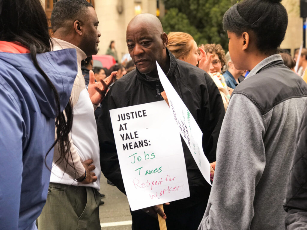 Protesters Demand That Yale Keep Its Promises - Yale Daily News