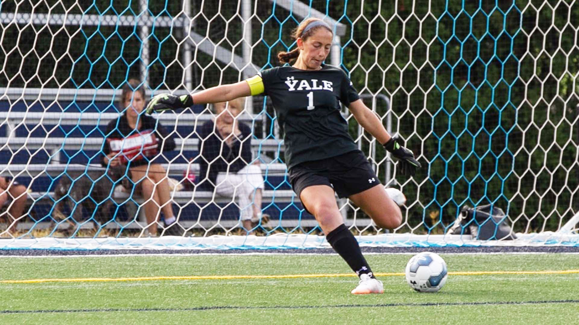 WOMEN'S SOCCER: Bulldogs triumph in away games - Yale Daily News