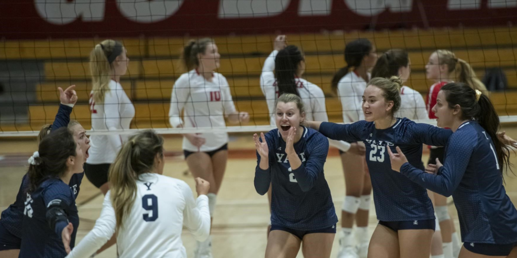 VOLLEYBALL: Bulldogs succeed in final away games - Yale Daily News