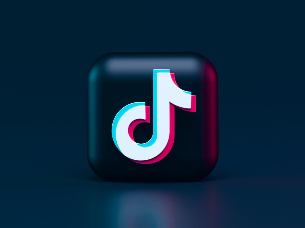 Yale <b>TikTok</b>: A potential market for Gen-Z students thumbnail