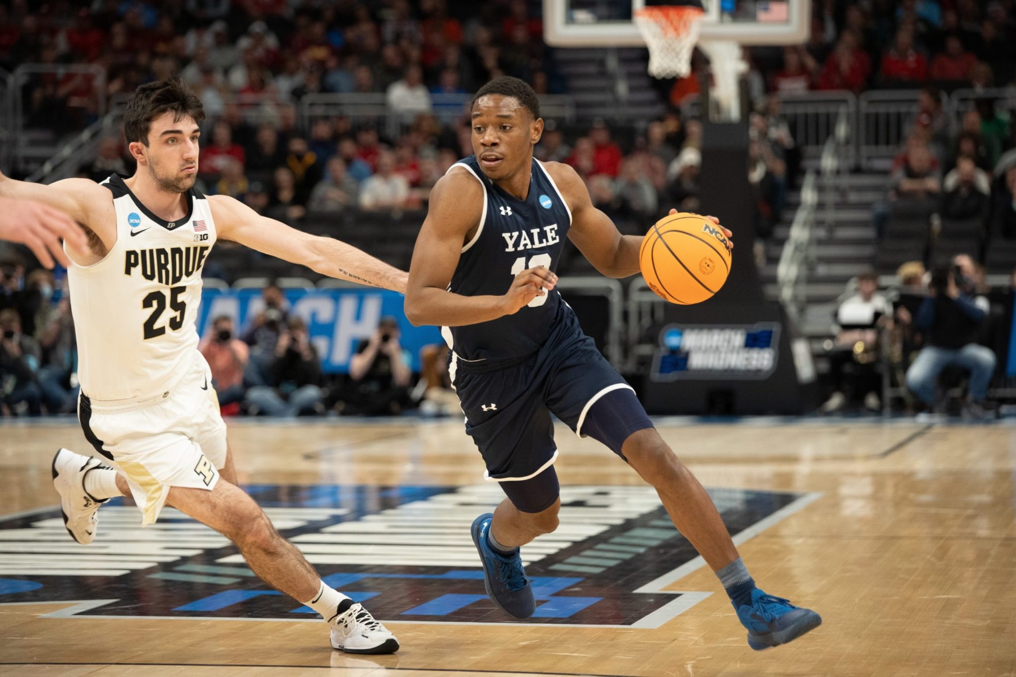 MEN'S BASKETBALL: “This Game is No Secret:” The story behind Yale's warmup  shirts last Friday - Yale Daily News