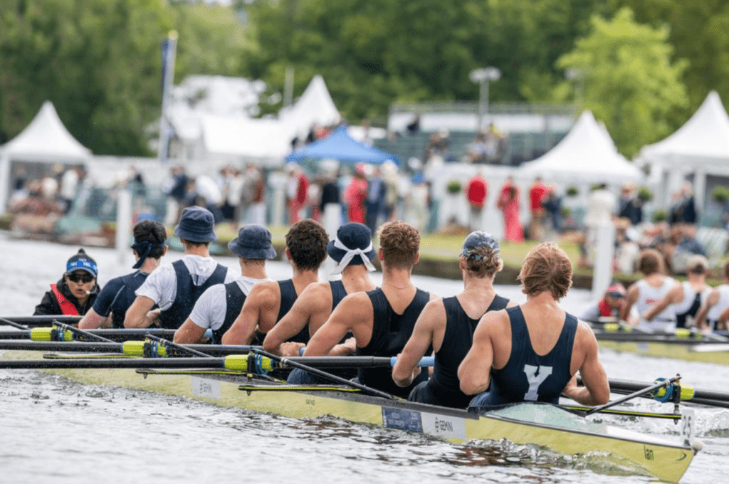 CREW Bulldogs capture top spots at Head of Housatonic Yale Daily News