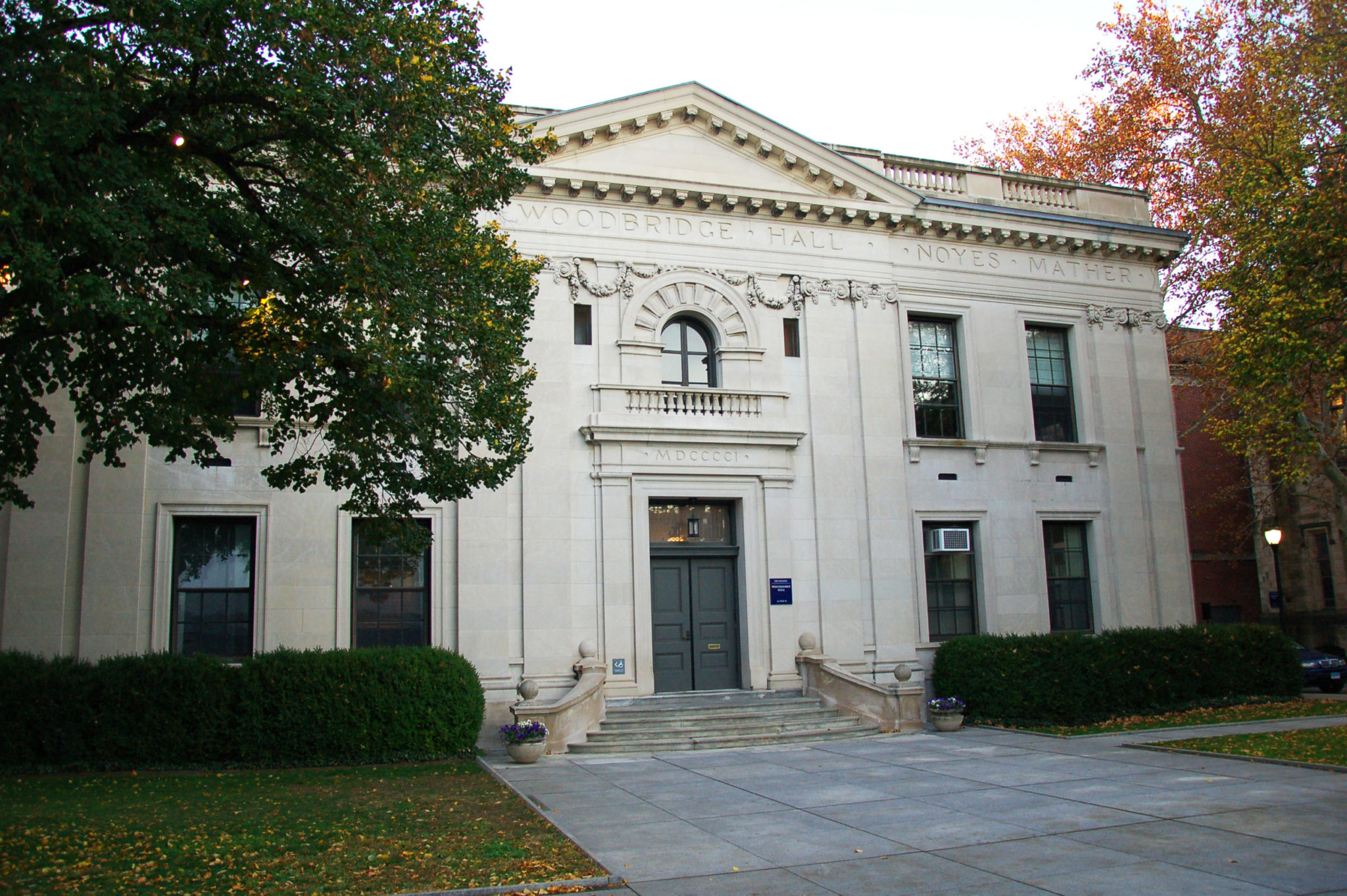 Yale University Employees, Location, Alumni