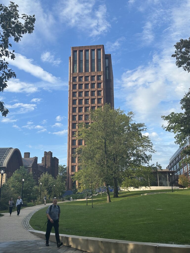 Renovated Kline Tower remains controversial as faculty settle in - Yale ...