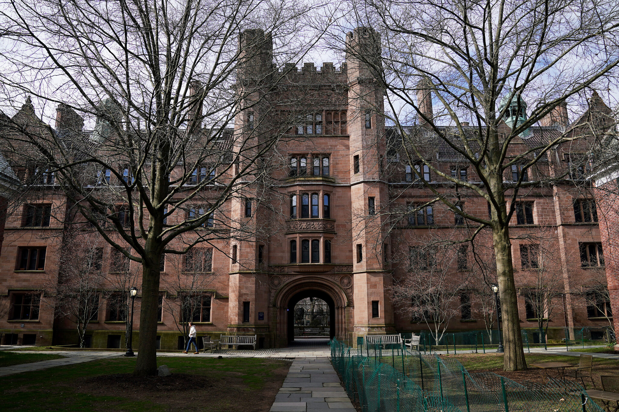 Yale under investigation for 'response to complaints of alleged  discrimination,' details unclear - Yale Daily News